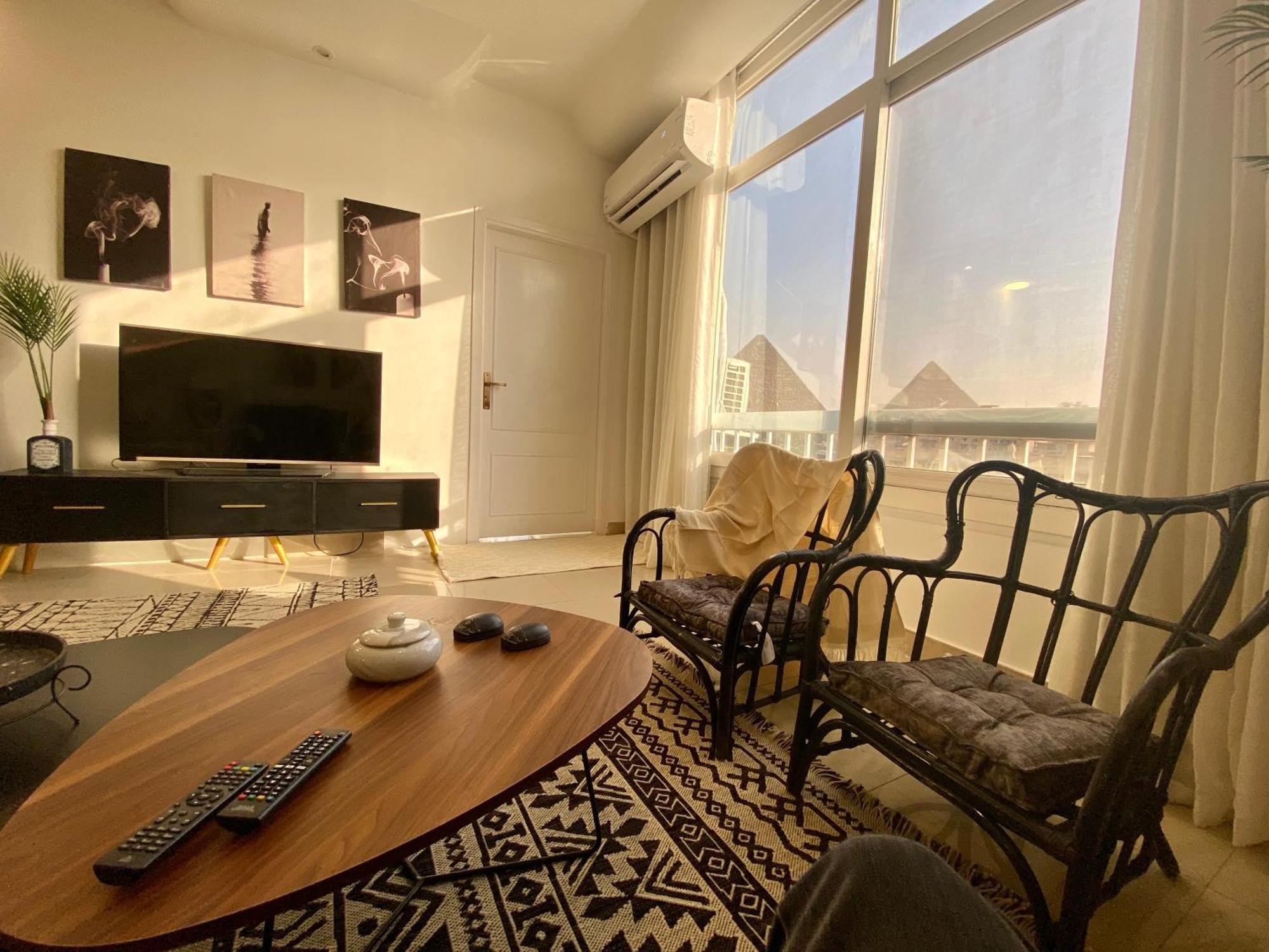 The Pyramid Area Vibe Apartment Cairo Exterior photo