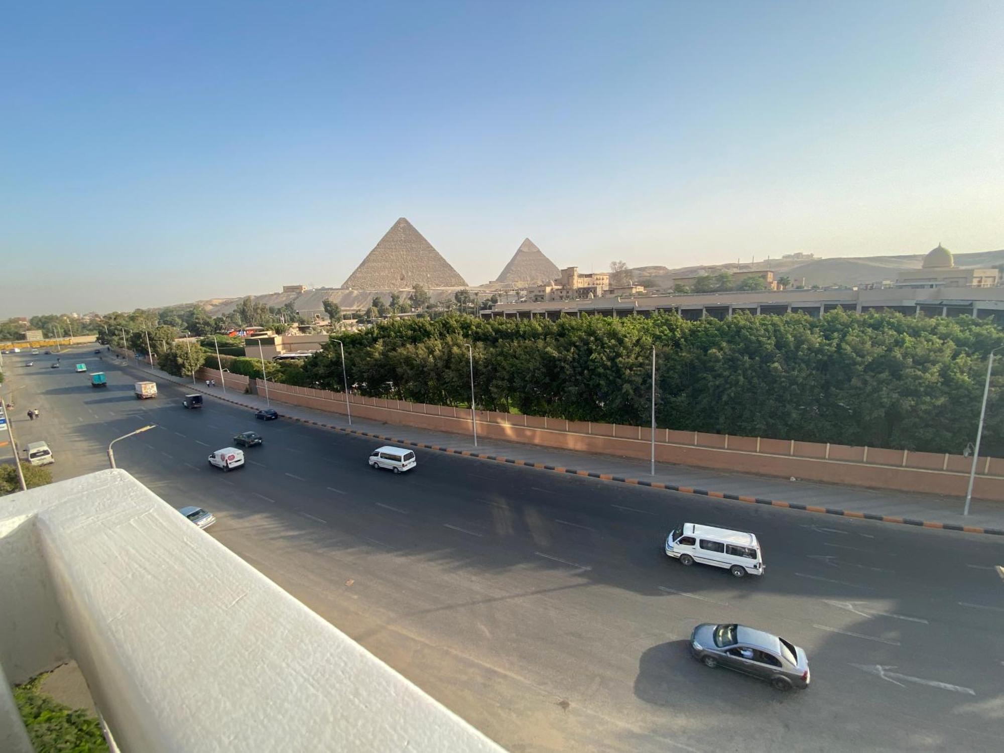 The Pyramid Area Vibe Apartment Cairo Exterior photo
